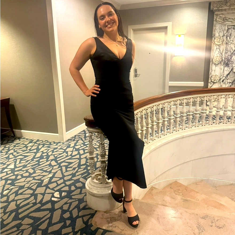 Vera Wang Black Evening Gown Sz 9/10